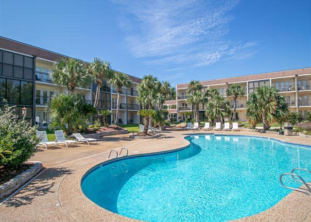 Fun 2 Bed/2 Bath Condo With Pool On Biloxi Beach Exterior foto