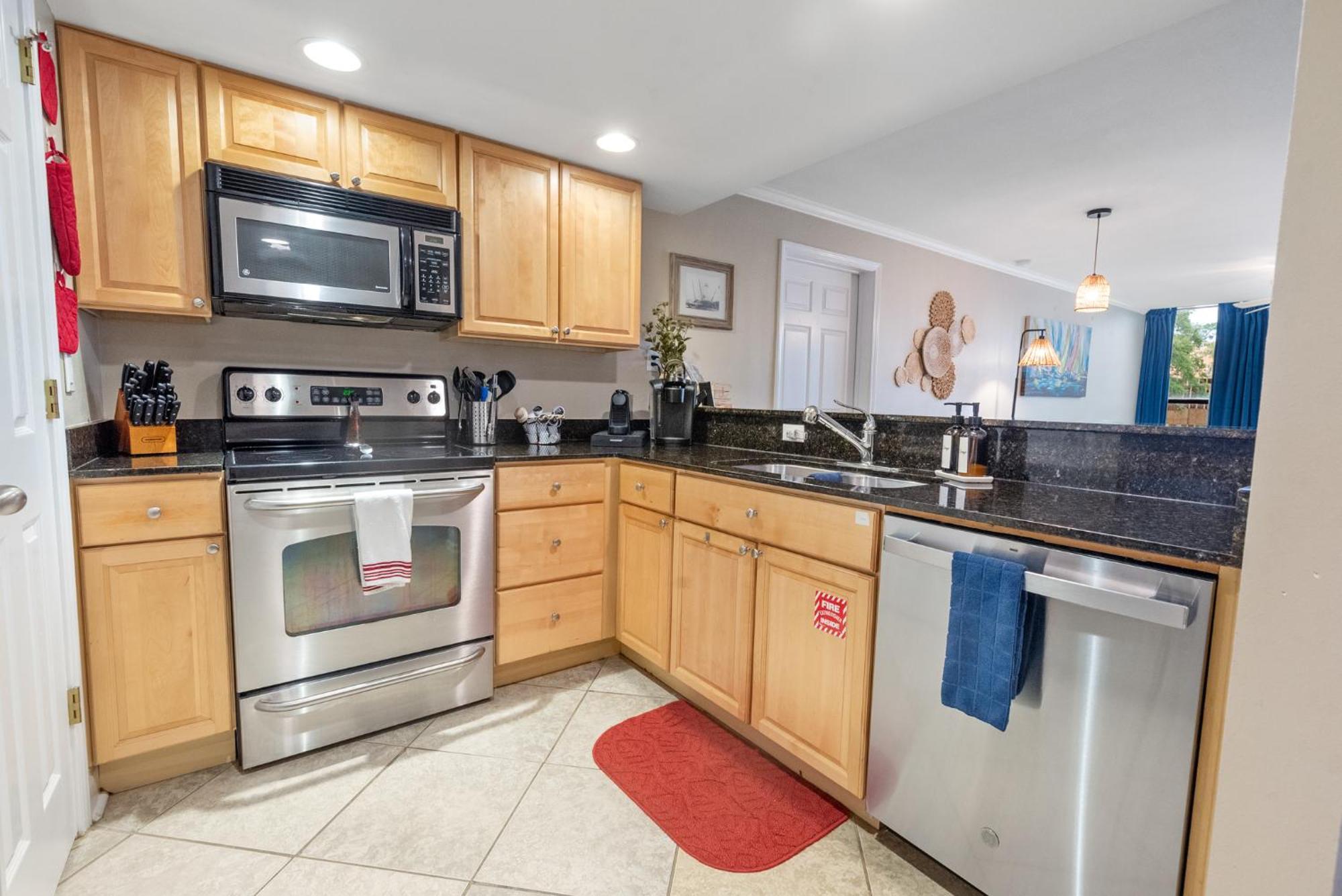 Fun 2 Bed/2 Bath Condo With Pool On Biloxi Beach Exterior foto