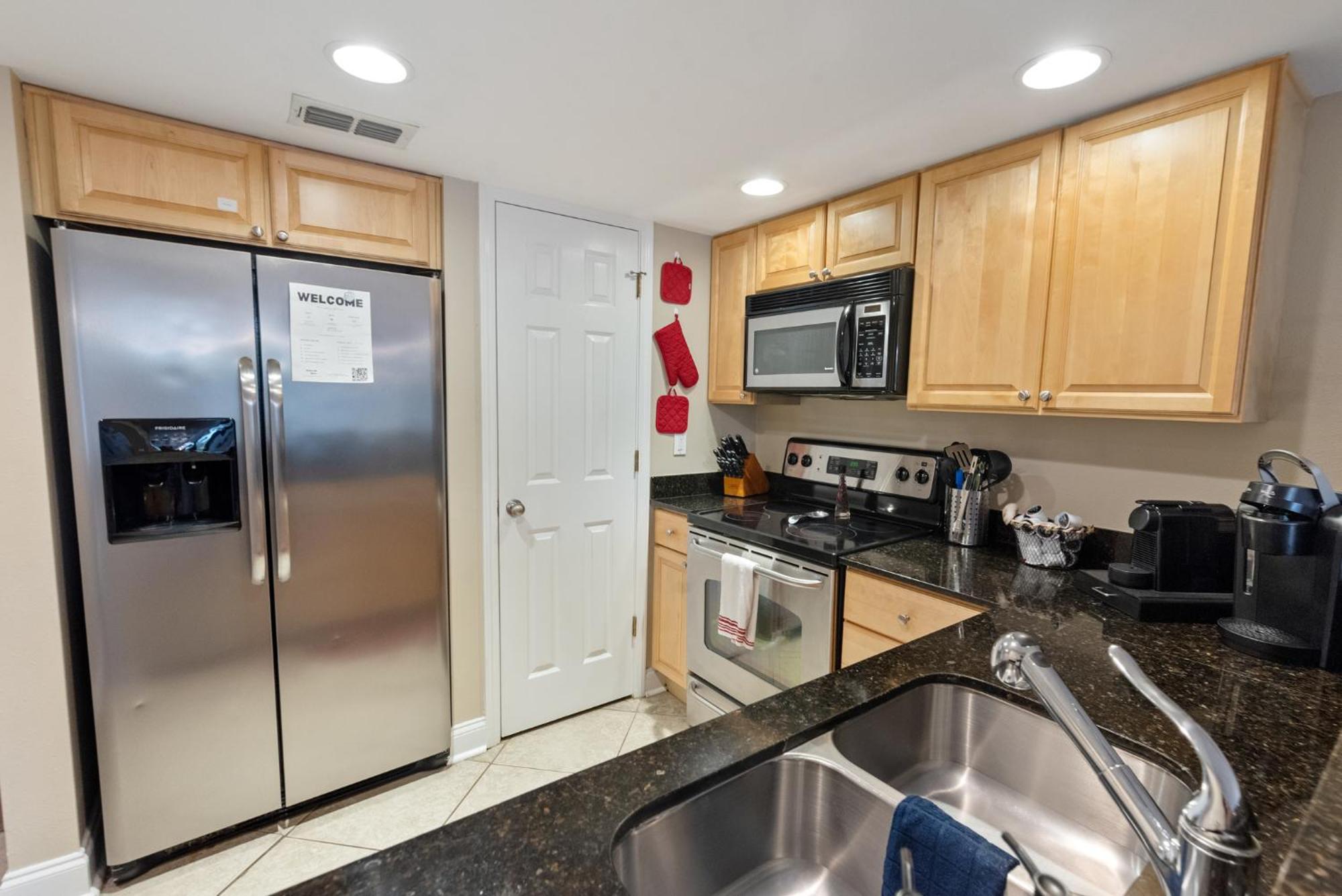Fun 2 Bed/2 Bath Condo With Pool On Biloxi Beach Exterior foto